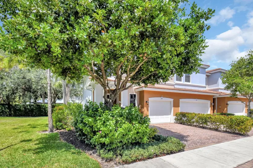 Picture of 144 Gramercy Square Dr 144, Delray Beach FL 33484