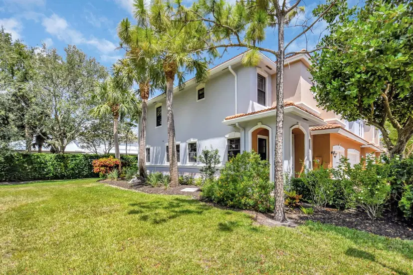 Picture of 144 Gramercy Square Dr 144, Delray Beach FL 33484
