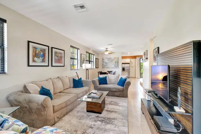 Picture of 144 Gramercy Square Dr 144, Delray Beach FL 33484