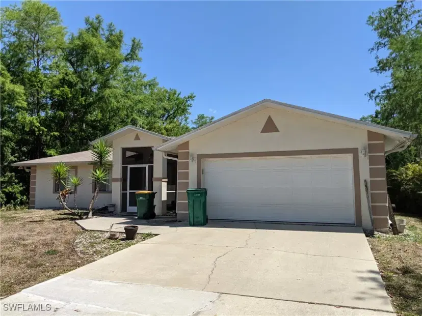 Picture of 5270 Cherry Wood Dr, Naples FL 34119