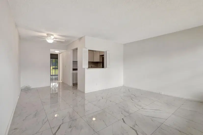 Picture of 144 Sussex H, West Palm Beach FL 33417