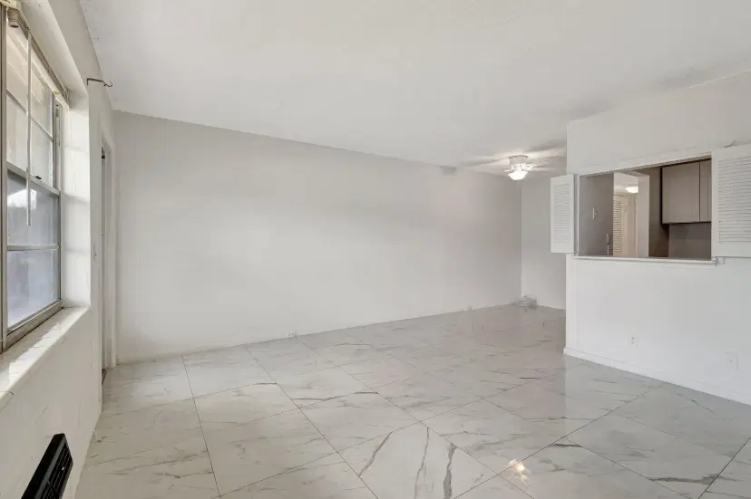 Picture of 144 Sussex H, West Palm Beach FL 33417