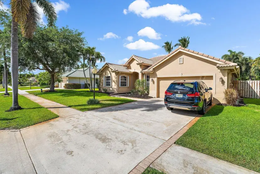 Picture of 18999 SE Kokomo Lane, Jupiter FL 33458