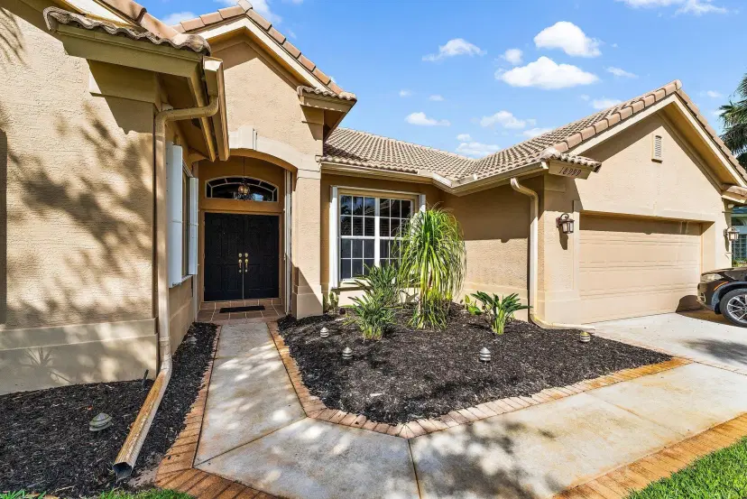 Picture of 18999 SE Kokomo Lane, Jupiter FL 33458