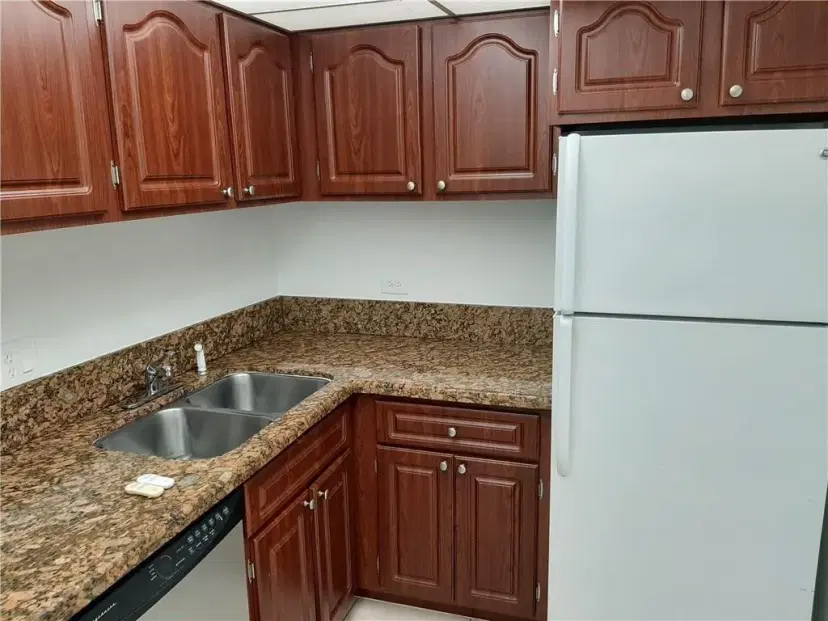 Picture of 3650 Inverrary Dr 3Q, Lauderhill FL 33319