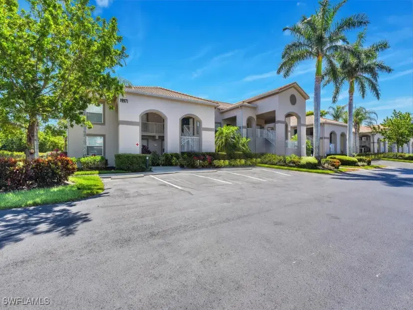 Picture of 19971 Barletta Ln 1711, Estero FL 33928