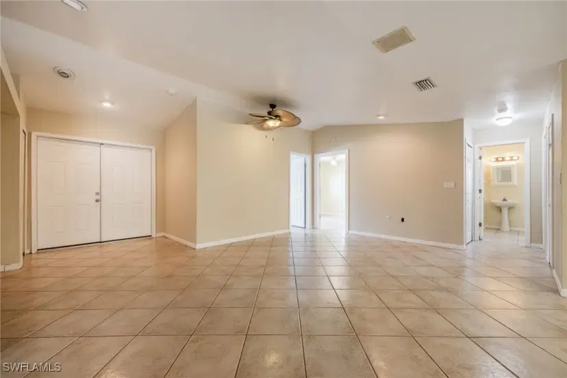 Picture of 17375 Phlox Dr, Fort Myers FL 33967