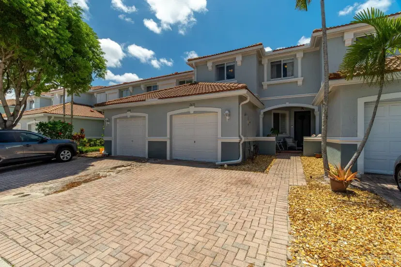 Picture of 2070 Oakhurst Way, Riviera Beach FL 33404