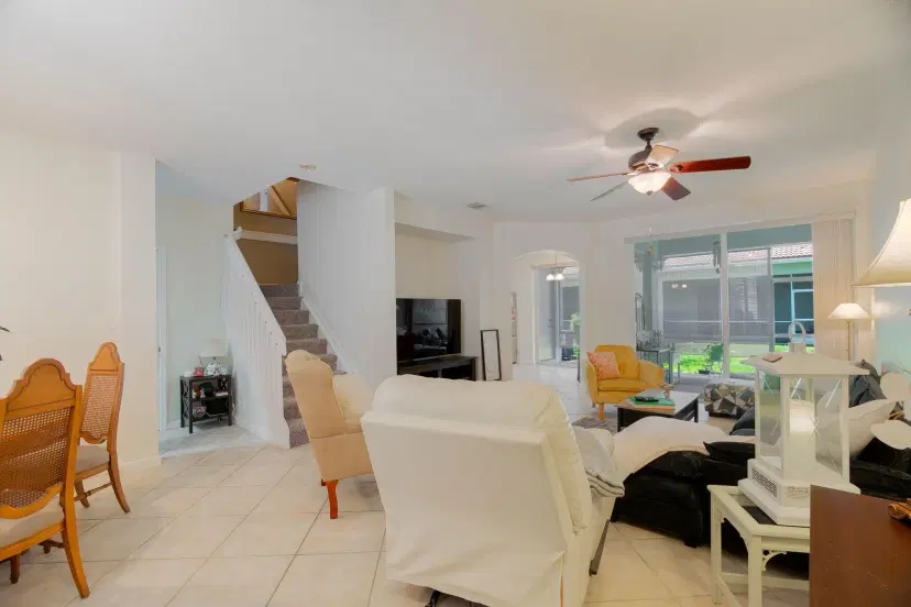 Picture of 2070 Oakhurst Way, Riviera Beach FL 33404