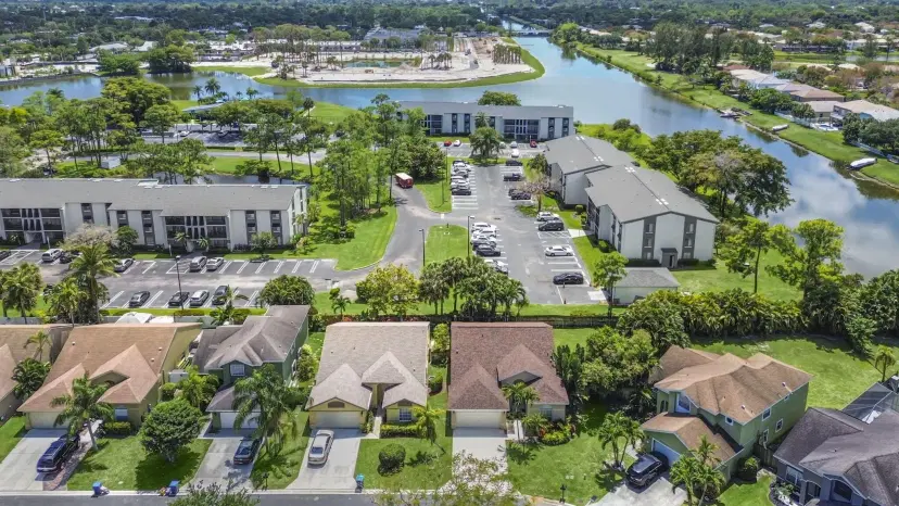 Picture of 150 Heatherwood Drive, Royal Palm Beach FL 33411