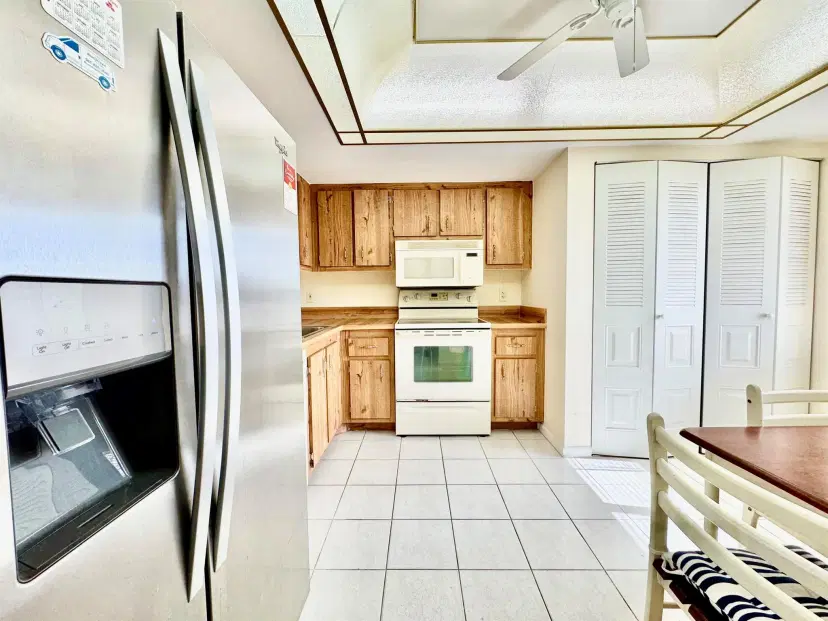 Picture of 27 Abbey Lane 407, Delray Beach FL 33446