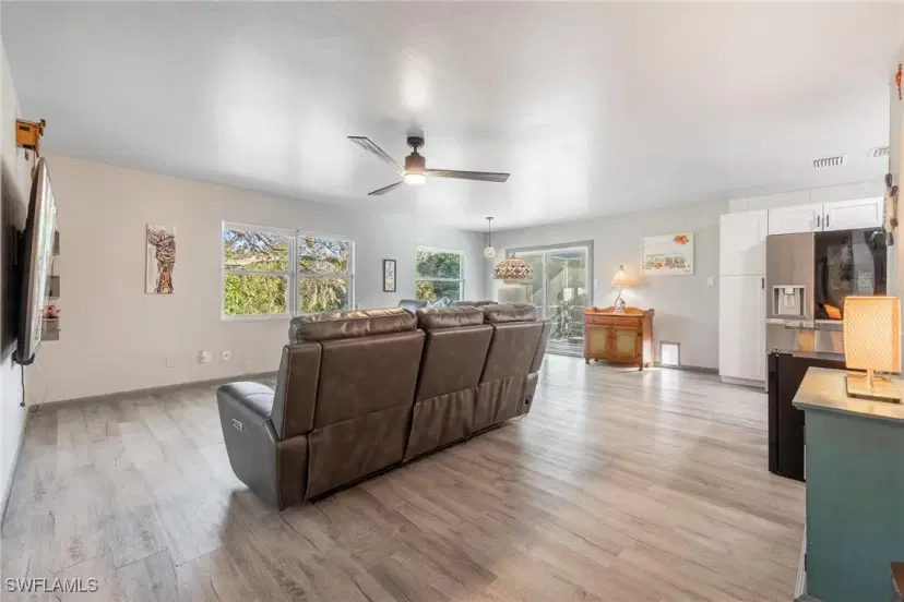 Picture of 333 N Missouri St, Labelle FL 33935