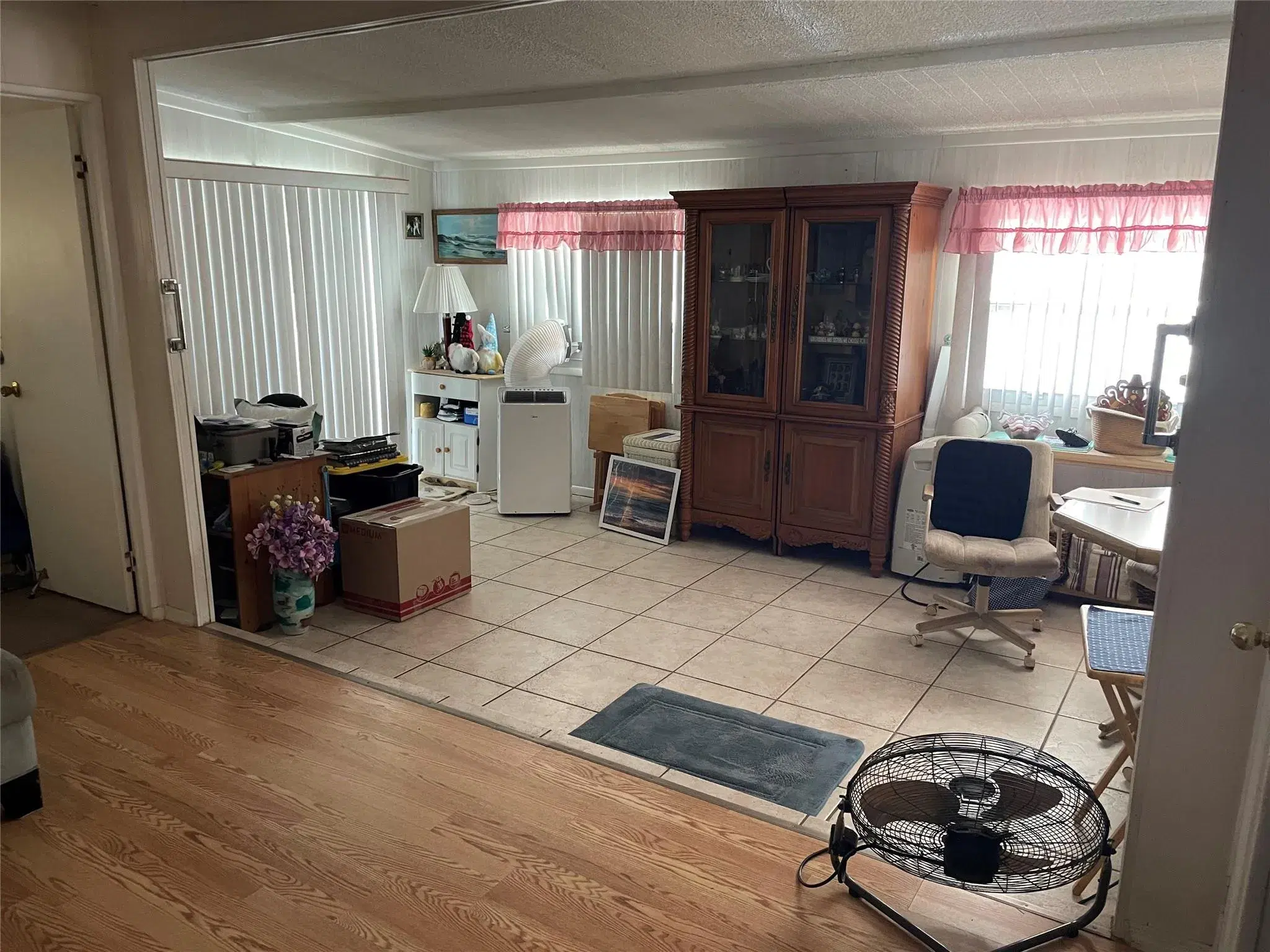 Picture of 8630 SW 23Rd Pl, Davie, FL 33324