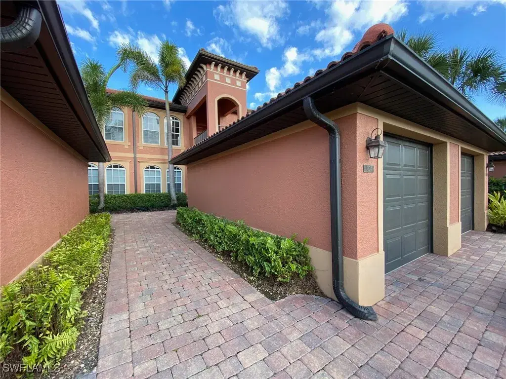 Picture of 10036 Heather Ln 1304, Naples, FL 34119