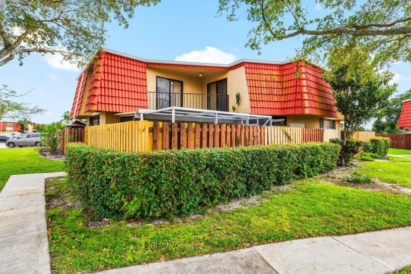 Picture of 8352 Trent Court # B, Boca Raton FL 33433