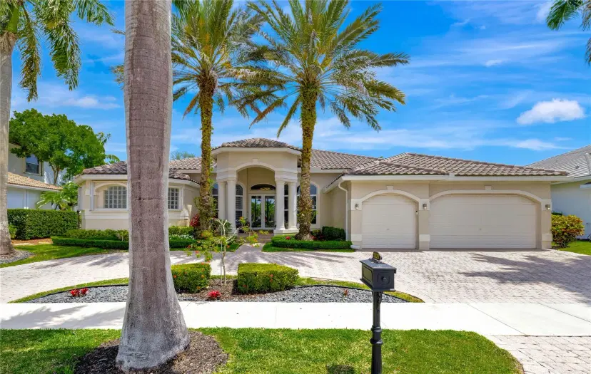 Picture of 2529 Montclaire Cir, Weston FL 33327