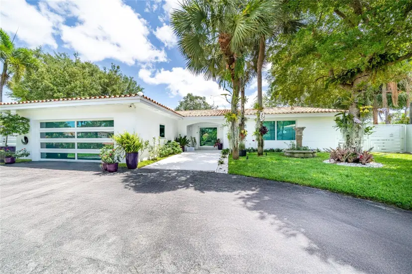 Picture of 15101 Falkirk Pl, Miami Lakes FL 33016