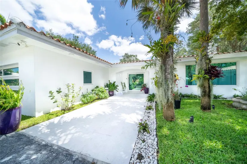 Picture of 15101 Falkirk Pl, Miami Lakes FL 33016