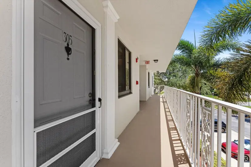 Picture of 6217 Balboa Circle 305, Boca Raton FL 33433