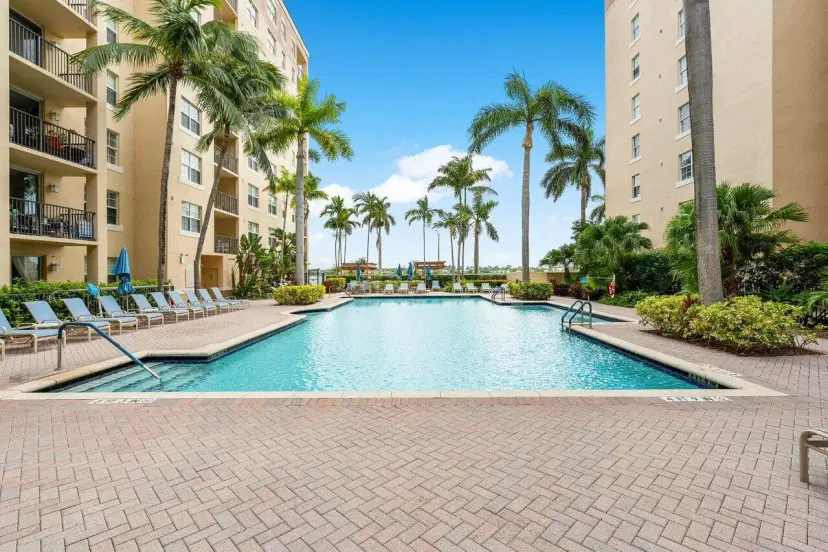 Picture of 1801 N Flagler Drive 828, West Palm Beach FL 33407