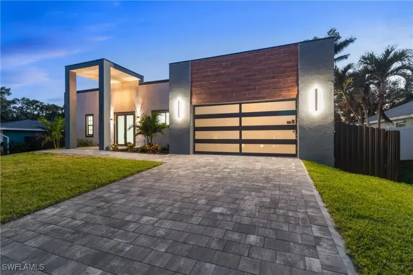 Picture of 4026 SE 3Rd Ave, Cape Coral FL 33904