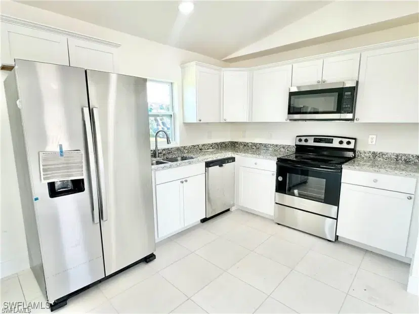 Picture of 318 NE 14Th St, Cape Coral FL 33909