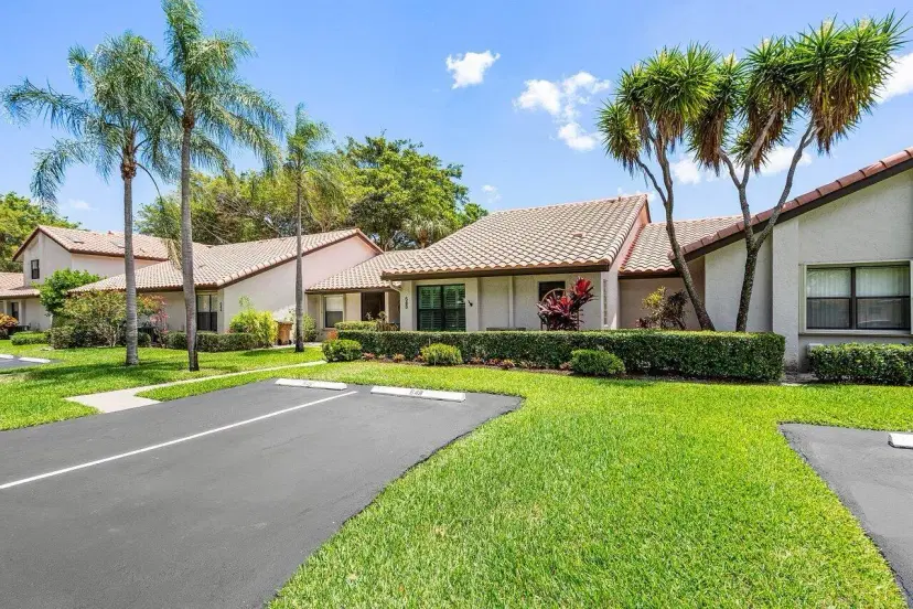 Picture of 648 Deer Creek Edgewater Drive, Deerfield Beach FL 33442