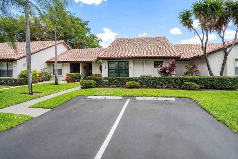 Picture of 648 Deer Creek Edgewater Drive, Deerfield Beach FL 33442