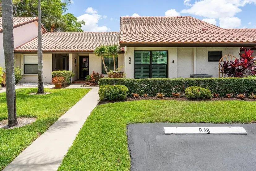 Picture of 648 Deer Creek Edgewater Drive, Deerfield Beach FL 33442