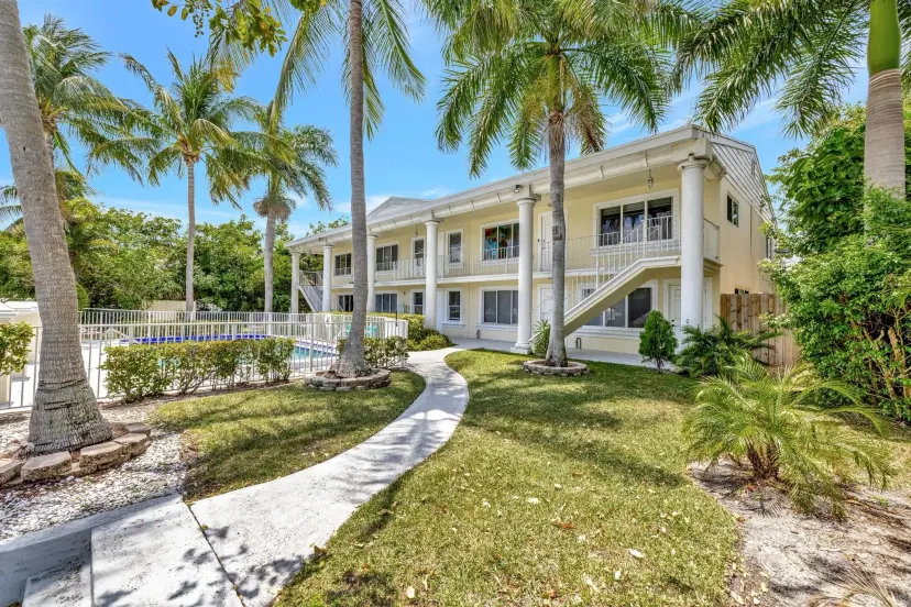 Picture of 4525 NE 21St Ave 3, Fort Lauderdale FL 33308
