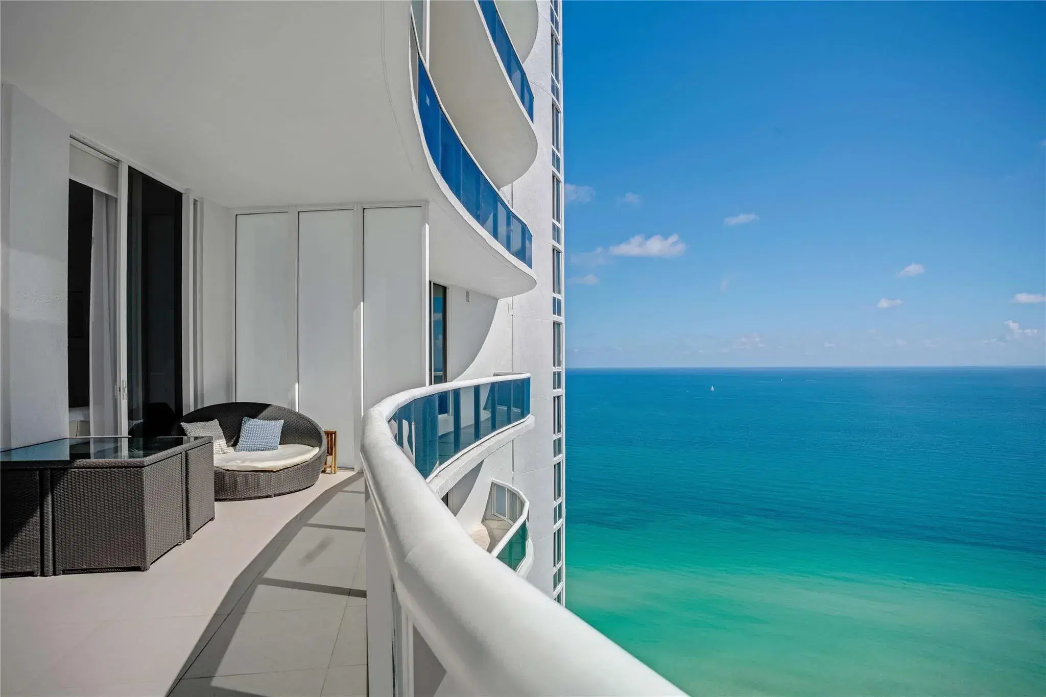 Picture of 16001 Collins Ave 3107, Sunny Isles Beach, FL 33160