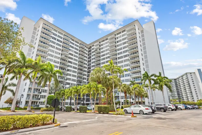 Picture of 3333 NE 34Th Street 611, Fort Lauderdale FL 33308