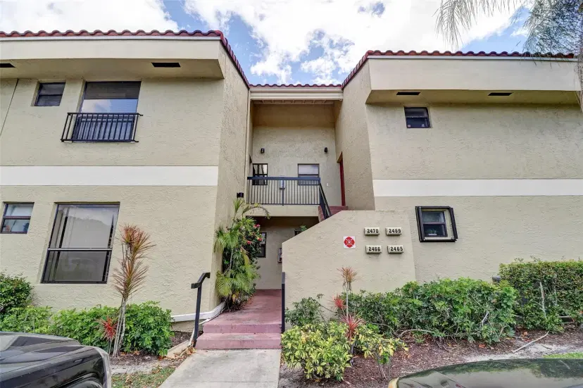 Picture of 2470 NW 49Th Ter 2470, Pompano Beach FL 33063