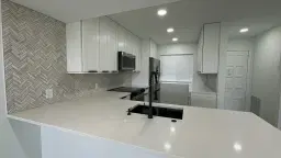 Picture of 4483 Luxemburg 201 Court 201, Lake Worth, FL 33467
