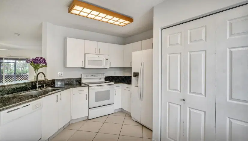 Picture of 1126 SW 44Th Ave 1126, Deerfield Beach FL 33442