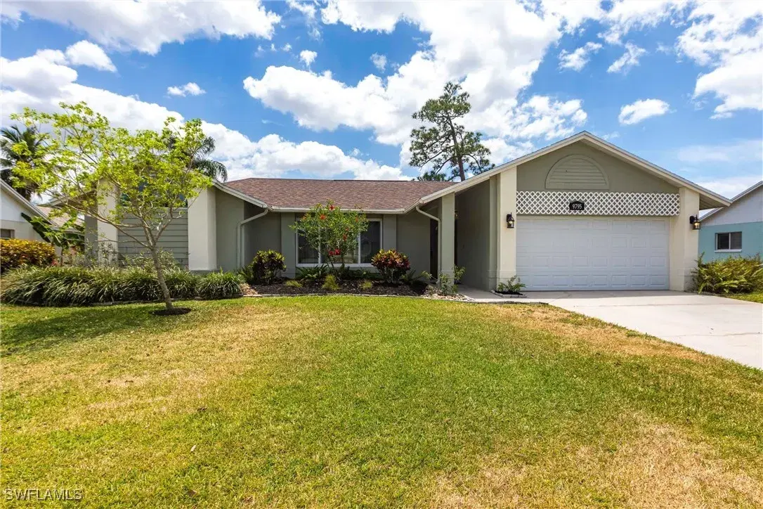 Picture of 9795 Country Oaks Dr, Fort Myers, FL 33967