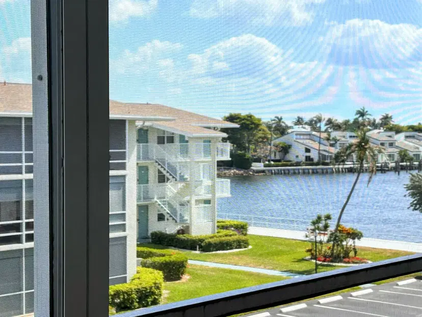 Picture of 450 Horizons E 305, Boynton Beach FL 33435