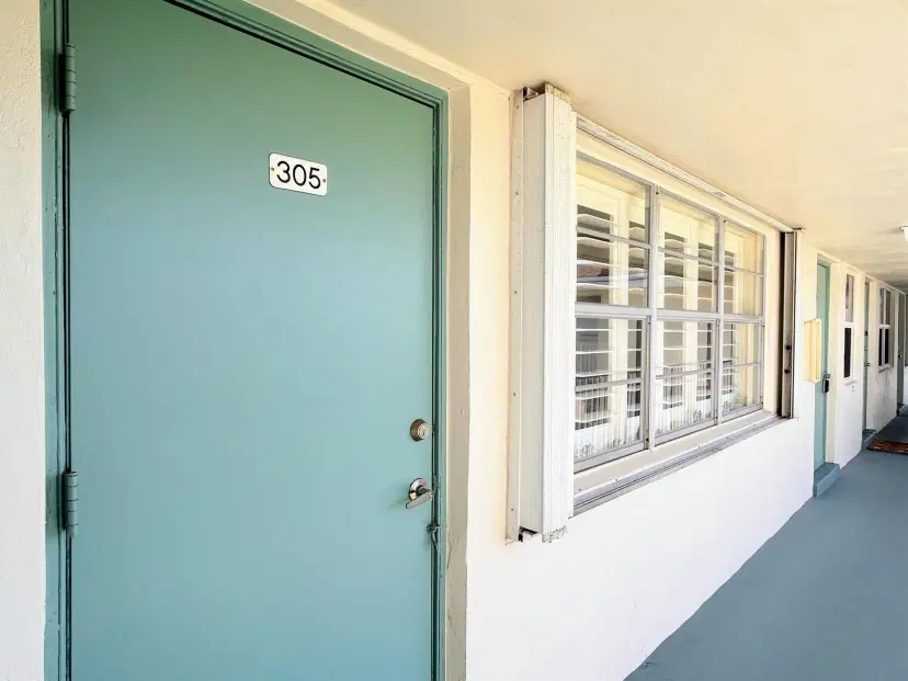 Picture of 450 Horizons E 305, Boynton Beach FL 33435
