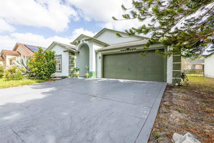 Picture of 1029 Cape Cod Ter Terrace, Greenacres FL 33413
