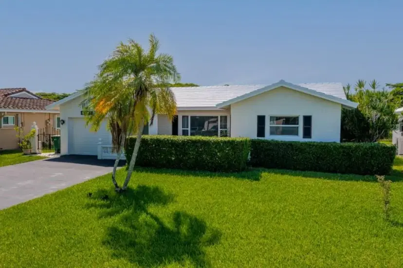 Picture of 9407 NW 74Th Pl, Tamarac FL 33321