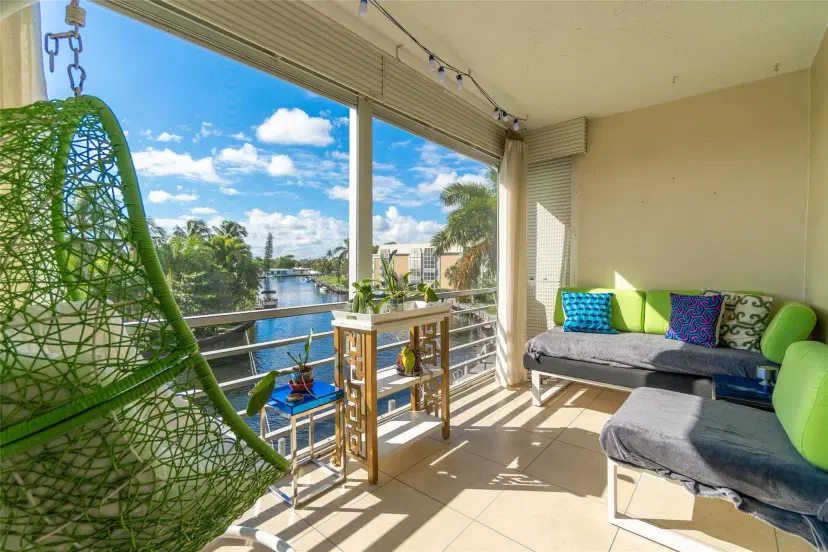 Picture of 3010 NE 16Th Ave 303, Oakland Park FL 33334