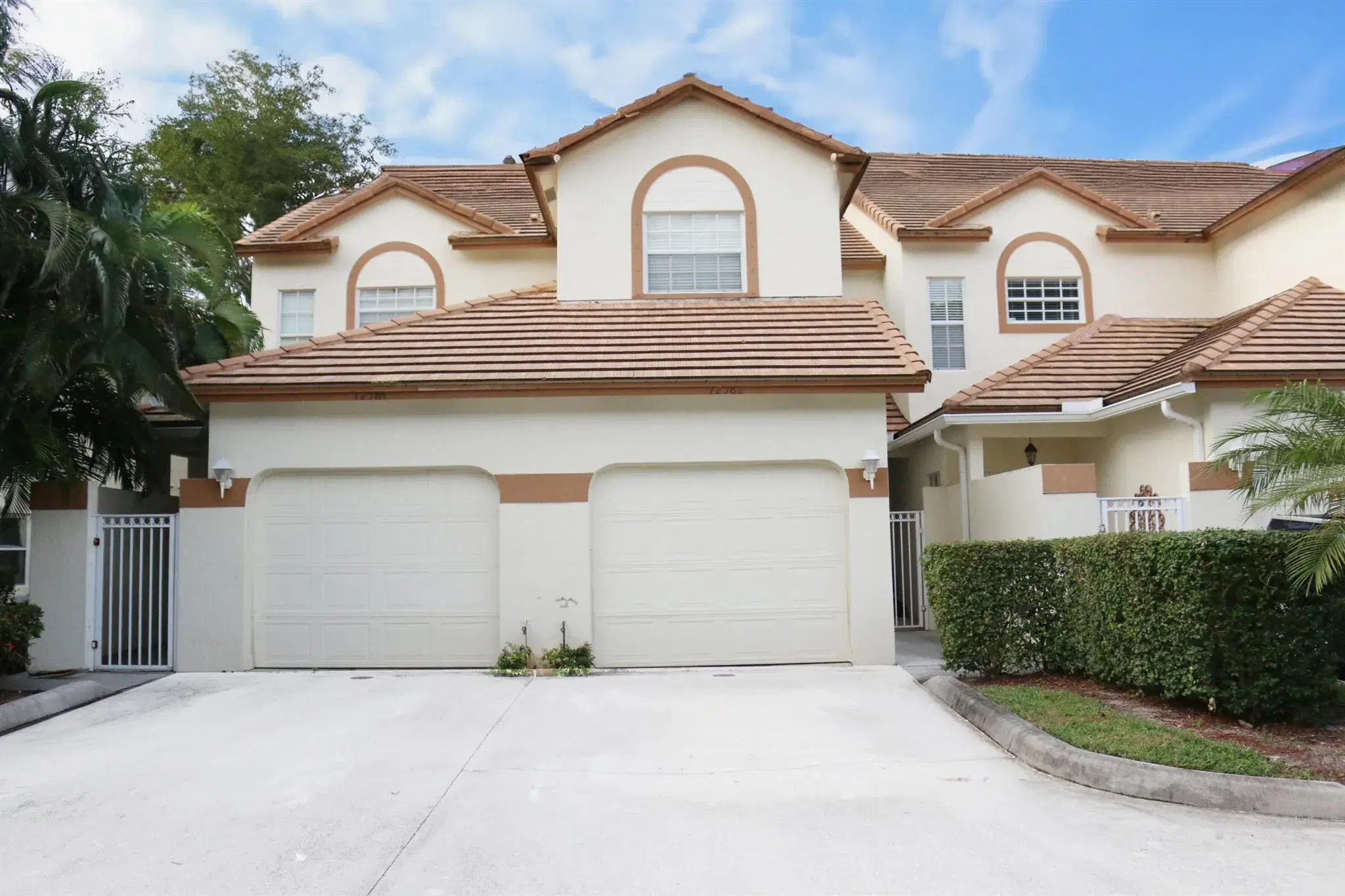 Picture of 12582 Shoreline Drive, Wellington, FL 33414