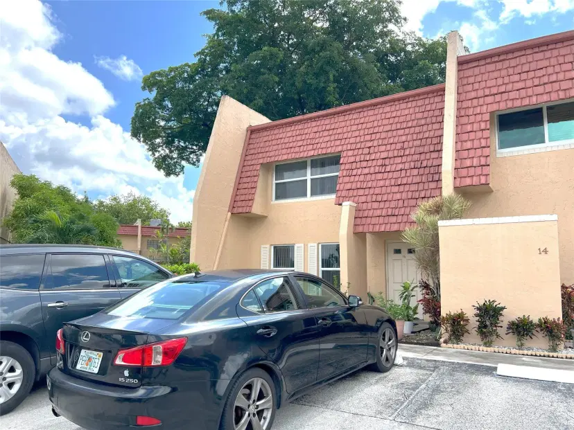 Picture of 16 Meacham Lane 16, Tamarac FL 33319