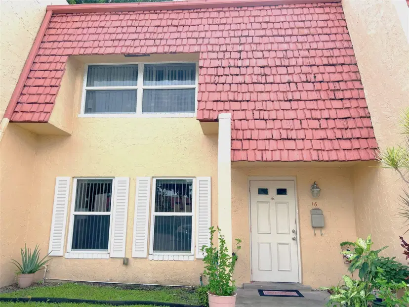 Picture of 16 Meacham Lane 16, Tamarac FL 33319