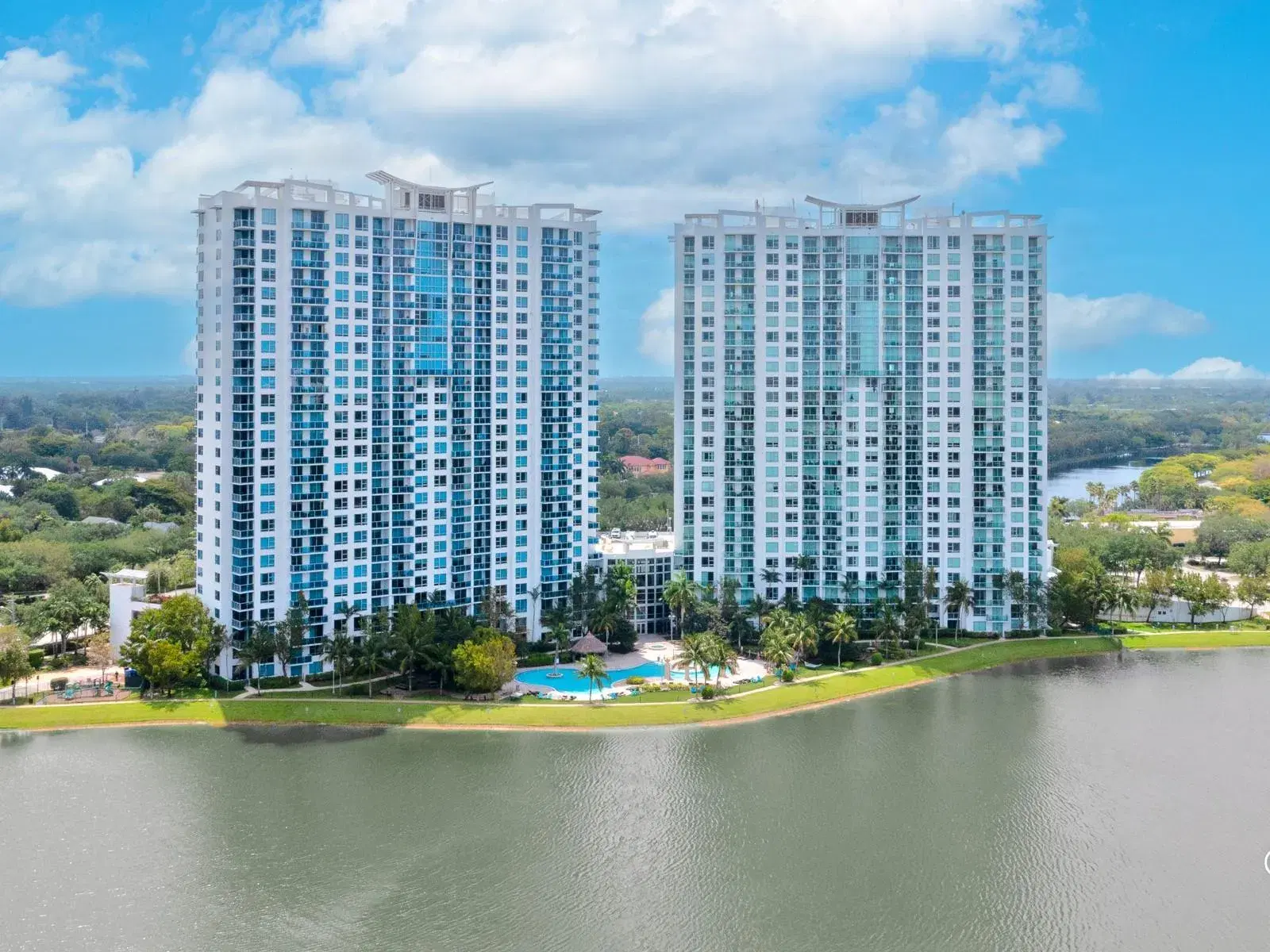Picture of 2681 N Flamingo Rd 1904S, Fort Lauderdale, FL 33323
