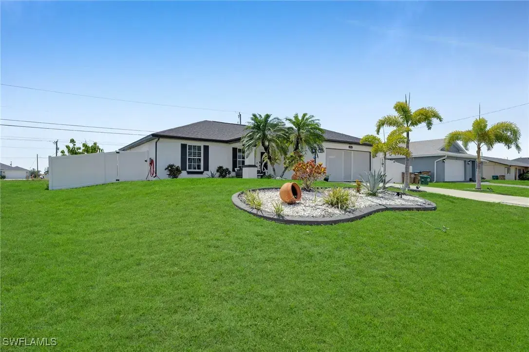 Picture of 202 NE 16Th Ter, Cape Coral, FL 33909