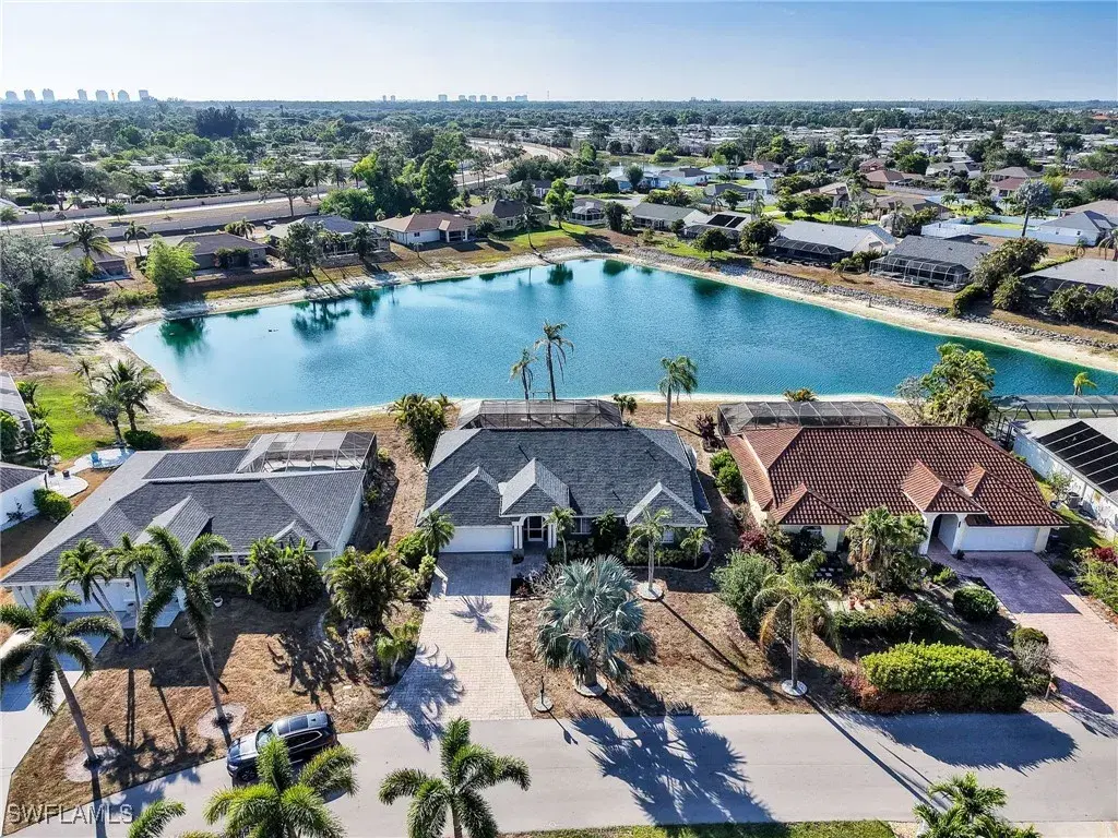 Picture of 11526 Forest Mere Dr, Bonita Springs, FL 34135