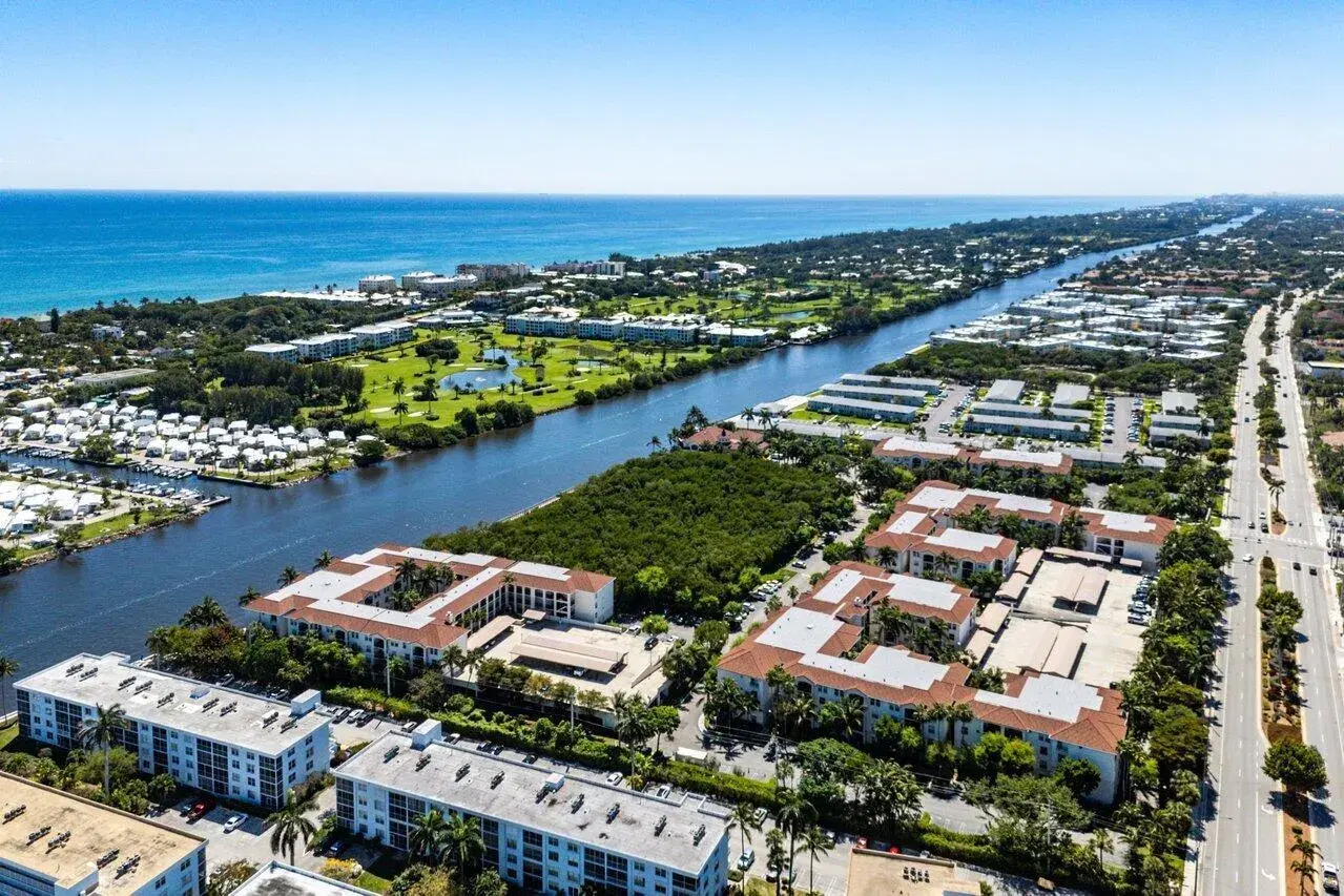 Picture of 3211 Tuscany Way, Boynton Beach, FL 33435
