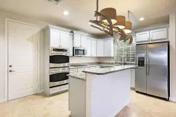 Picture of 105 NW Gardner St, Boca Raton, FL 33432