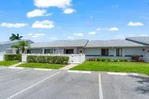 Picture of 2641 Gately Drive W 103, West Palm Beach, FL 33415